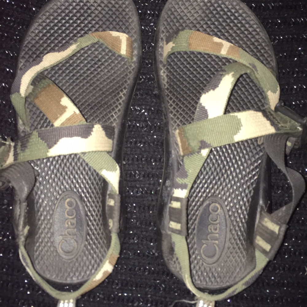 Camp kids chacos